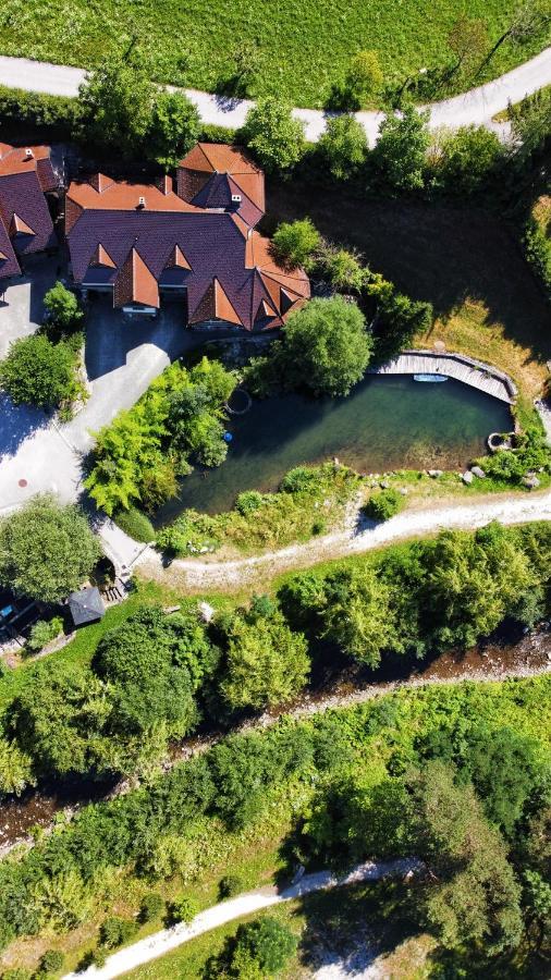 Apartments Povh Ljubno Bagian luar foto